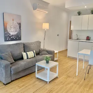 Homely Refino 1-i6 Y Bajo E5 , Málaga Spanje
